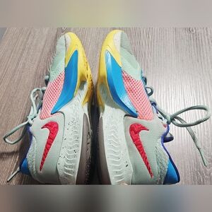 Youth Nike Giannis Zoom Freak 4 SE size 4Y